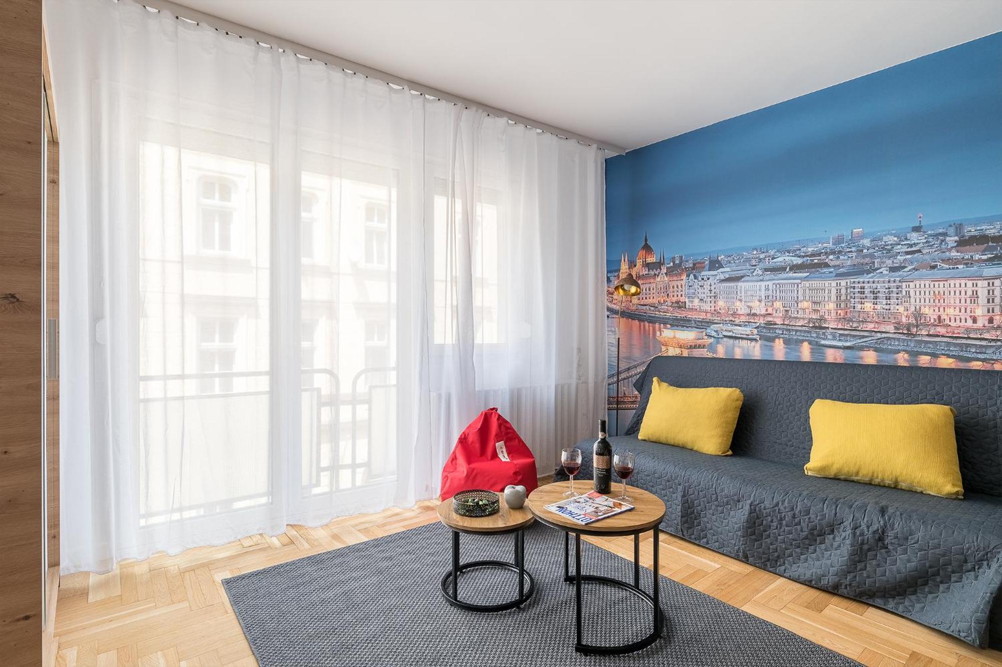 Newly Renovated!!! - Modern Apartment 10 Minutes From The Grand Boulevard Будапешт Экстерьер фото